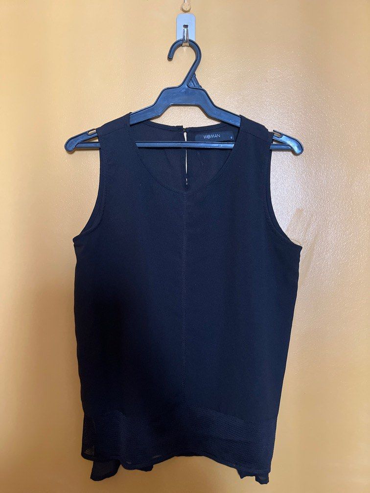 SM Women Black Top Small (Category: Blouses) located in Mandaluyong City. Submitted by moonywinks (Listing ID 1380105958, Image 1). Description: Got bigger, cant use anymore. Perfect for work. MOP: Gcash PU: Mandaluyong.
