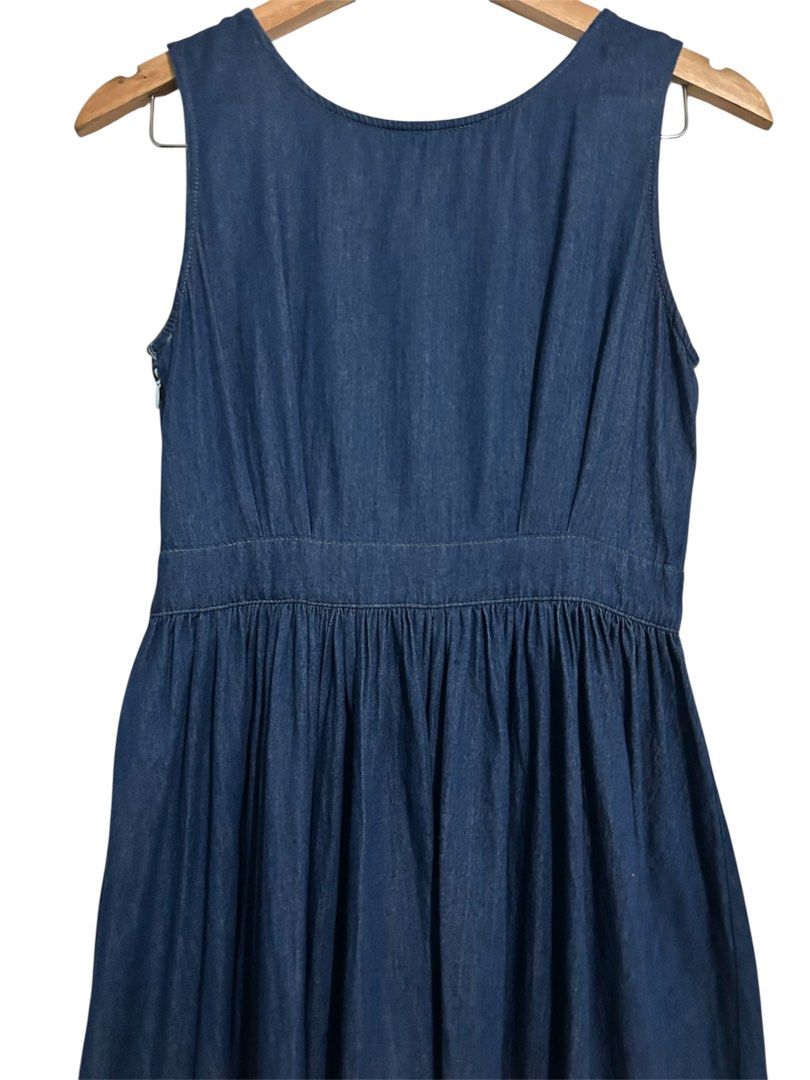 Soft cotton denim branded dress (Category: Dresses) located in Daraga. Submitted by rrcollection34 (Listing ID 1380215663, Image 3). Description: size extra small to small bust 32 waist 26-27 length 35 color rate 10/10 fabric rate 10/10 bagong bago no flaws.