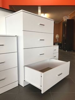 (Category: ) located in . Submitted by priceworthfurniture (Listing ID 1380102078, Image 1). Description: .