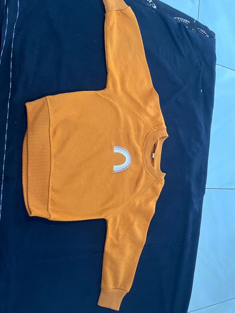 Switer (Kategori: 1 hingga 3 tahun) berada di Jepara. Dikirim oleh _entiga98 (ID iklan 1380192205, Gambar 2). Deskripsi: .