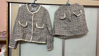 (Category: ) located in . Submitted by tashopreloved (Listing ID 1380242369, Image 1). Description: .