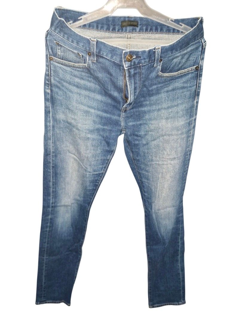 Uniqlo Jeans (Category: Jeans) located in Quezon City. Submitted by itstylerdurden (Listing ID 1380169779, Image 1). Description: Brand: Uniqlo Size: Medium to Large.