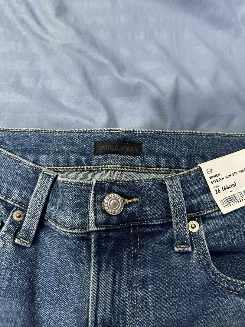 Uniqlo Stretch Slim Straight Jeans (Category: Jeans) located in Muntinlupa City. Submitted by kenbaon (Listing ID 1380154297, Image 3). Description: Brandnew! .
