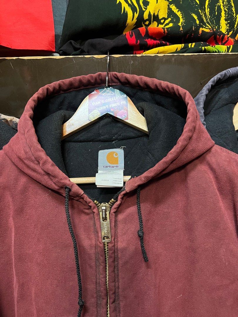 Vintage Carhartt Active Jacket - J68 BRK (Category: Activewear) located in San Juan City. Submitted by judyannjimlani03 (Listing ID 1380256965, Image 2). Description: Vintage Carhartt Active Jacket (Very Rare 💎) J68 BRK (Brick) XL 27 x 28 Falwless ✨.