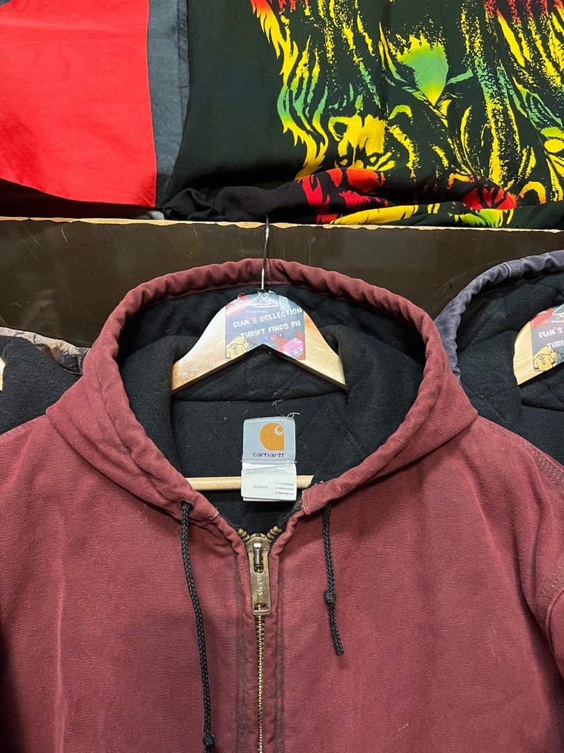 Vintage Carhartt Active Jacket - J68 BRK (Category: Activewear) located in San Juan City. Submitted by judyannjimlani03 (Listing ID 1380256965, Image 3). Description: Vintage Carhartt Active Jacket (Very Rare 💎) J68 BRK (Brick) XL 27 x 28 Falwless ✨.
