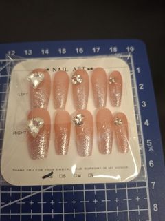 由 a78756522029825 (刊登 ID 1380144129，圖片 1) 提交，位於 的 (類別：)，說明：。