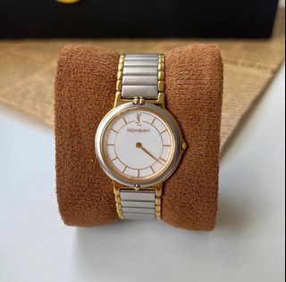 (Category: ) located in . Submitted by vintage.instyle (Listing ID 1380168810, Image 1). Description: .