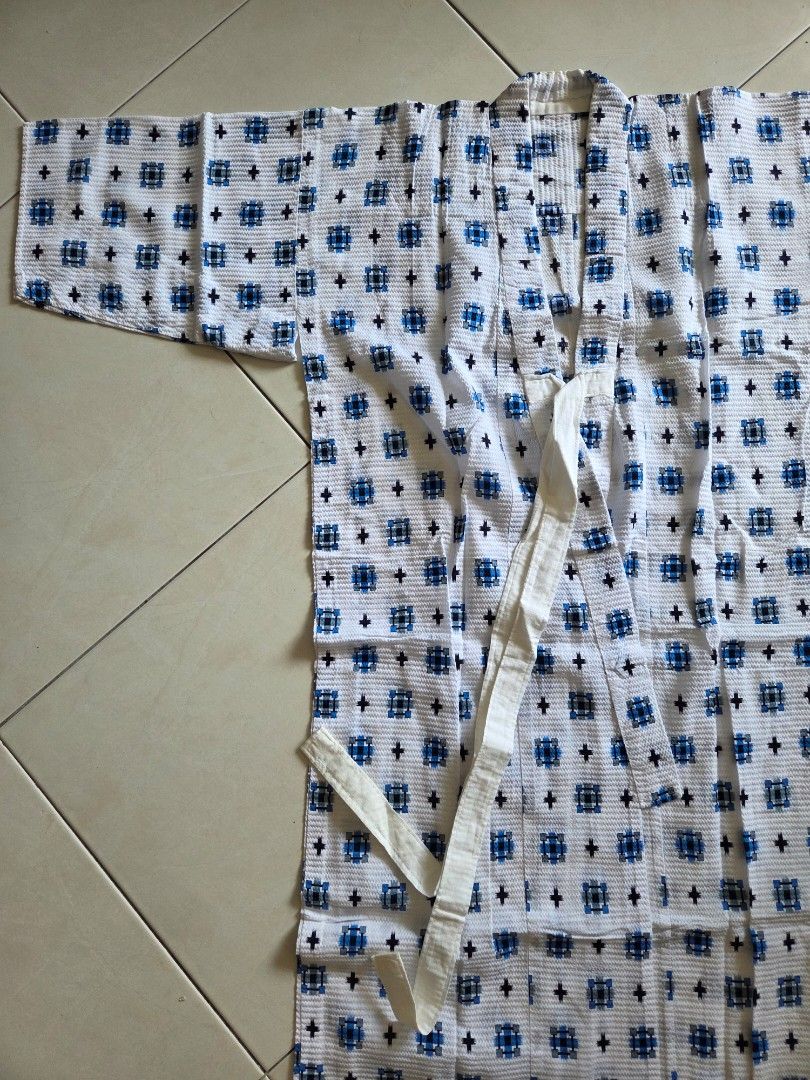 Yukata for boy or girl (Category: Babies & Kids Fashion) located in Bayan Lepas. Submitted by thfoo (Listing ID 1380158510, Image 1). Description: .