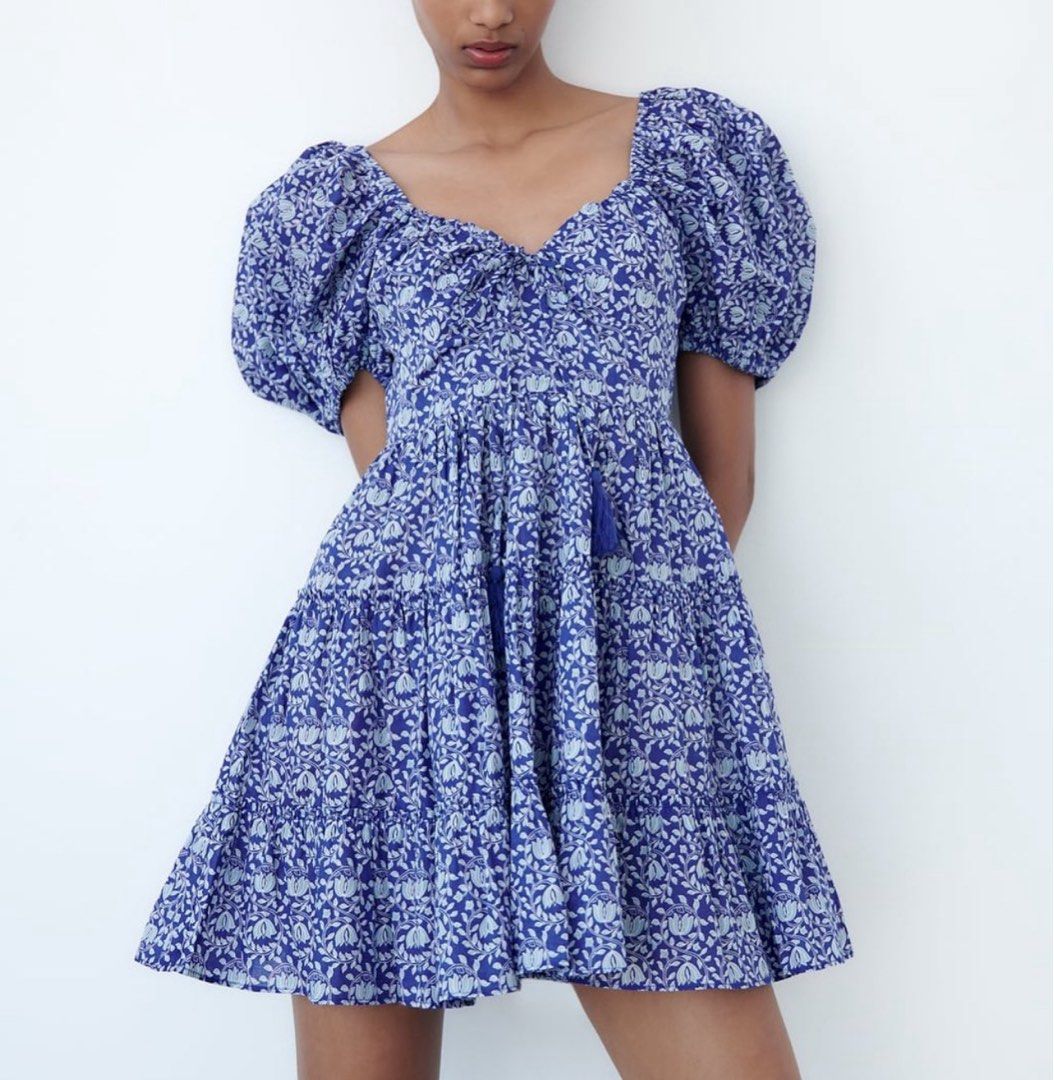 Zara Floral Print Mini Dress (Category: Dresses) located in Iloilo. Submitted by chringgg (Listing ID 1380104652, Image 1). Description: •stored never been used •had someone buy this for me last year?? had to pay extra lol •small on tag but can fit a medium • retails 2695 + 100sc + 150 sf •selling only 1600 + 160 sf rfs: too short for my liking lol - im 5’5 .