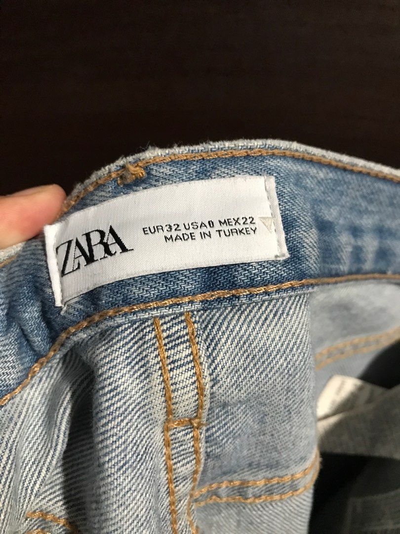 Zara Highwaist Jeans/Pants (Category: Jeans) located in Manaoag. Submitted by love.abgl (Listing ID 1380136154, Image 3). Description: Size: 25-26 L: 45 via tape measure mop: gcash Mod: jnt.