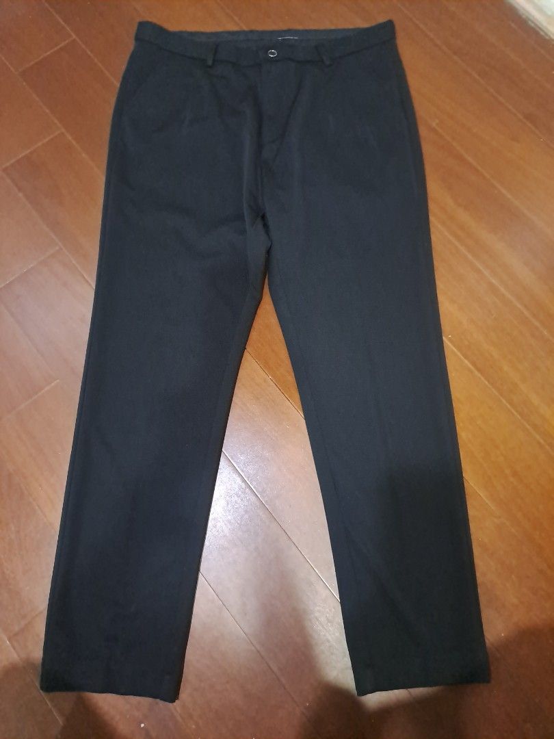 由 jolinted888 (刊登 ID 1380427261，圖片 1) 提交，位於 台北市 (Taipei) 的 黑色休閒西裝褲共2件 XL (類別：其他長褲)，說明：Size: XL 纖維材質偏厚沒有彈性 腰圍約 36 吋 臀圍約 46 吋 褲長約 103 公分 西裝版型上班外出都適合 二件都約7成新 沒有污漬沒有毛球 網站購買2件約8百 沒在穿便宜出清 2件100。