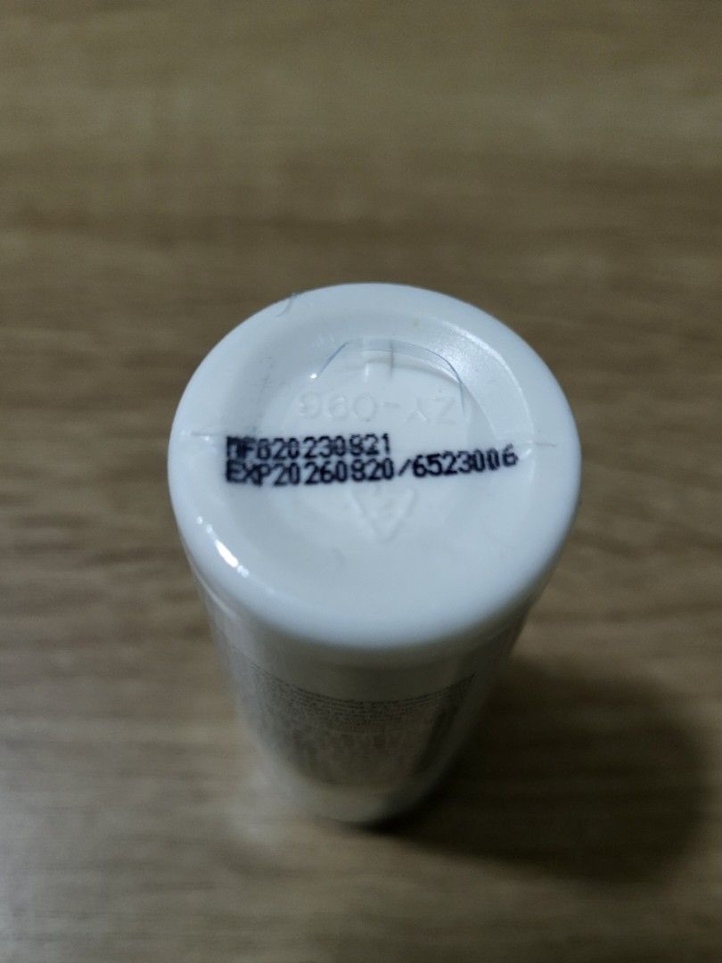 由 miniia (刊登 ID 1380461007，圖片 3) 提交，位於 高雄市 (Kaohsiung) 的 薇佳3D速卸潔顏油 (類別：護膚、清潔產品)，說明：全新未使用，容量30ml 效期在圖片請參考 🌼都是賣很合理價位，請勿大刀亂殺價，謝謝 🌼物品有狀況的，都會特別說明 🌼超商店到店取貨 不面交，不換物，不退貨，高標勿入。