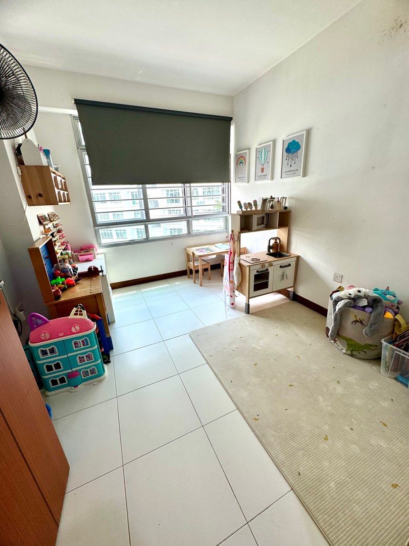 *RARE* 4-Room Corner Flat For Sale at Blk 446 Yishun Avenue 11, #04-XX63226192455041114