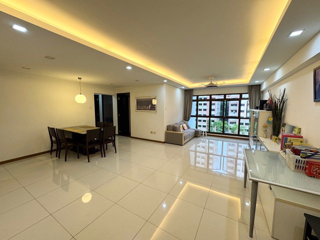5-Room HDB Flat @ 985B Buangkok Crescent for Sale! (Category: HDB) located in Singapore. Submitted by rei.yang (Listing ID 1353571678, Image 1). Description: 🏡 5-Room HDB (110sqm) for Sale – Near Amenities & Schools! 💰 Price: S$668,000 📝 Description: Spacious and well-maintained 5-room HDB flat (110sqm) for sale! Fully renovated in 2012, this unit is in excellent condition as only one person has been staying in it. 🏠 Property Details: ✅ 110 s