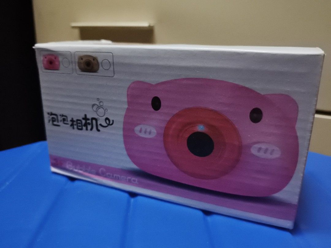 由 ing3584463385 (刊登 ID 1380385203，圖片 1) 提交，位於 台北市 (Taipei) 的 泡泡相機 內附泡泡水 (類別：嬰兒玩具)，說明：全新 粉色 有多個。可換物。