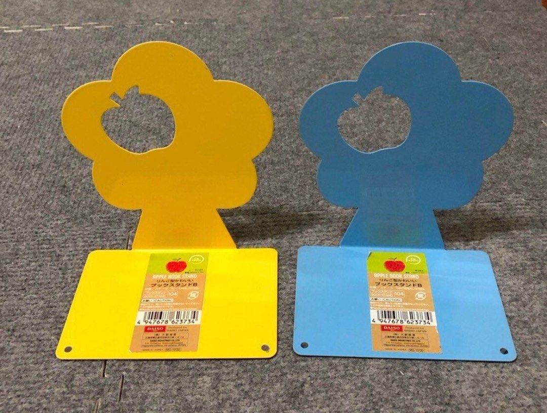 由 sunshine88642 (刊登 ID 1379482130，圖片 3) 提交，位於 台中市 (Taichung) 的 【購物贈/贈品】[買300即可索取]｜藍色晶點收納盒 / 藍色大容量背包 學生書包 / 書架 分隔書擋 桌上收納 書本收納架 桌面書立架 (類別：書櫃、櫃子)，說明：擇一 瑕疵都有放圖 不介意再索取。