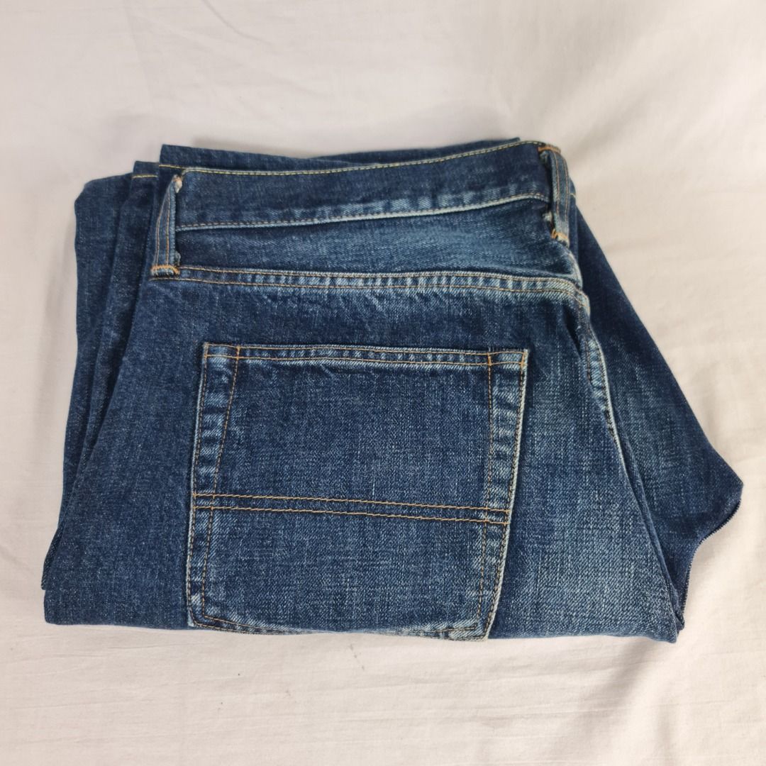 * * Ralph Lauren - Declutter Sale 137 * * (Category: Jeans) located in Quezon City. Submitted by jkr_kenshin (Listing ID 1380416782, Image 3). Description: Pre Loved Authentic Ralph Lauren Item is used. Boxed and stored for a year Size is posted in the picture ______________________________ Jeans / Blue / Vintage RRL Made in Japan US 35 ______________________________ R E A D C A R E F U L L Y First to pay get the item Pay within 24hrs No reservat
