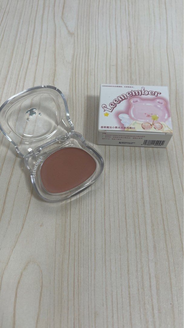 由 melody386419 (刊登 ID 1380492107，圖片 2) 提交，位於 彰化縣 (Changhua) 的 荔萌小熊水光腮紅膏 LG03茶葉蛋🥚 (類別：化妝品)，說明：超適合暖皮的色號🥰 上班上課 隨便點幾下就可以擁有好氣色。