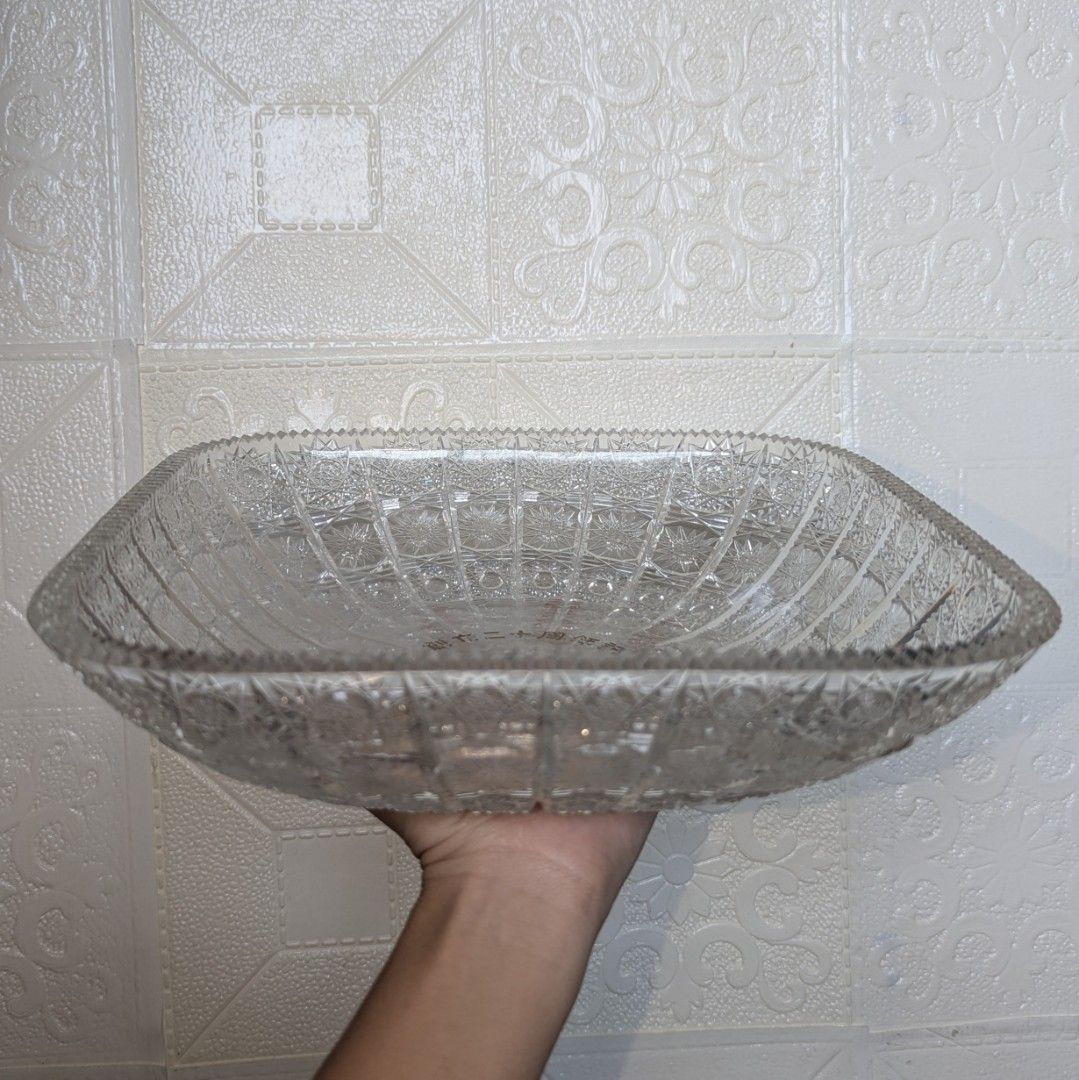 Acrylic Bowl Display Crystal-like [JAPAN SURPLUS] (Category: Vases & Decorative Bowls) located in Guiguinto. Submitted by matcha.designs (Listing ID 1380431702, Image 3). Description: Acrylic Bowl ✨Crystal-like appearance ✨27×27×6cm ✨AS IS, WHERE IS ✨JAPAN SURPLUS ❌NO RETURN NO EXCHANGE ❌ Meetup around bulacan (halfway) MOD: °LBC (cod, cop) °J&T & Flash (payment 1st+ SF) °Lalamove (payment 1st) °Shapi CO (+18.5% FEES if COD) MOP: °Gcash °BDO °Sea