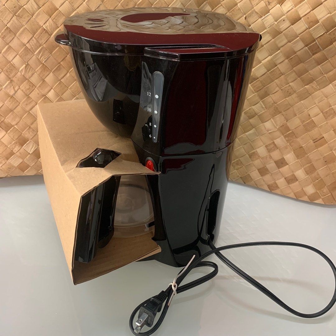 American Home Coffee Maker (Category: Coffee & Tea Tableware) located in Manila. Submitted by thebookclubz (Listing ID 1327514276, Image 2). Description: New .