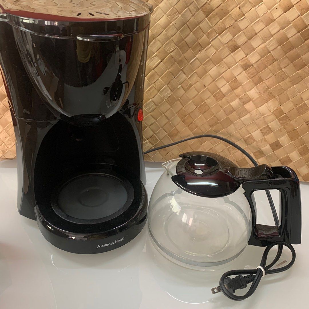 American Home Coffee Maker (Category: Coffee & Tea Tableware) located in Manila. Submitted by thebookclubz (Listing ID 1328892182, Image 1). Description: .