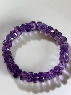 (Category: ) located in . Submitted by cheerday888 (Listing ID 1380376763, Image 1). Description: .