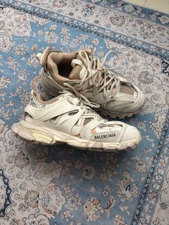 (Category: ) located in . Submitted by louisboutins (Listing ID 1380364441, Image 1). Description: .