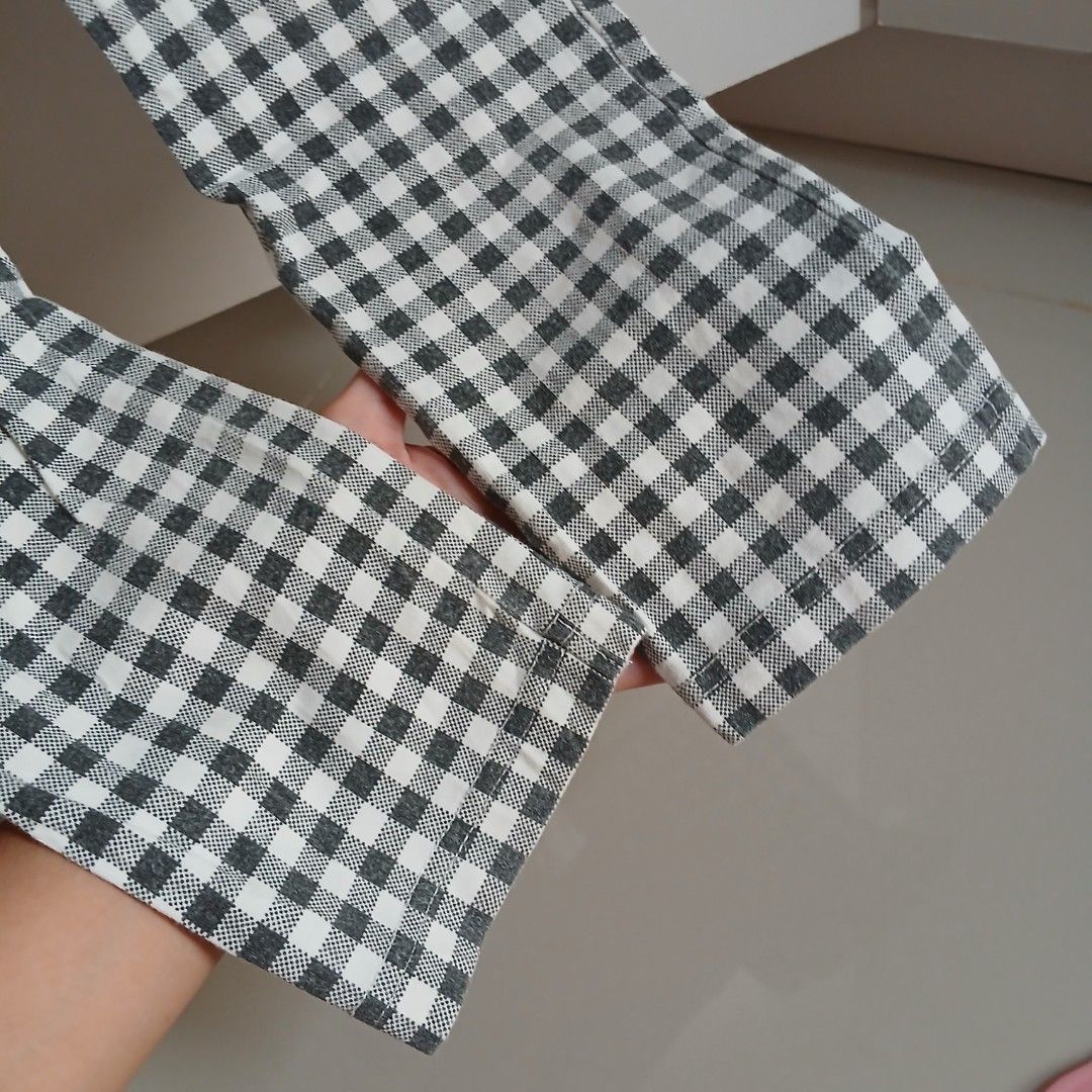 Beli 3 / 35k - Black Gingham Legging (Kategori: 4 hingga 7 tahun) berada di Bekasi. Dikirim oleh 24closet (ID iklan 1380424319, Gambar 2). Deskripsi: .
