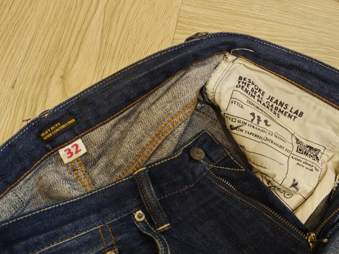 Bespoke Project Denim Jeans Tapered Fit no 327 not levis uniqlo
