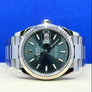 (Category: ) located in . Submitted by cwxwatches (Listing ID 1380473759, Image 1). Description: .