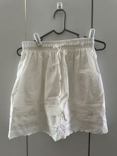 (Category: ) located in . Submitted by snackthriftrepeat (Listing ID 1380378307, Image 1). Description: .