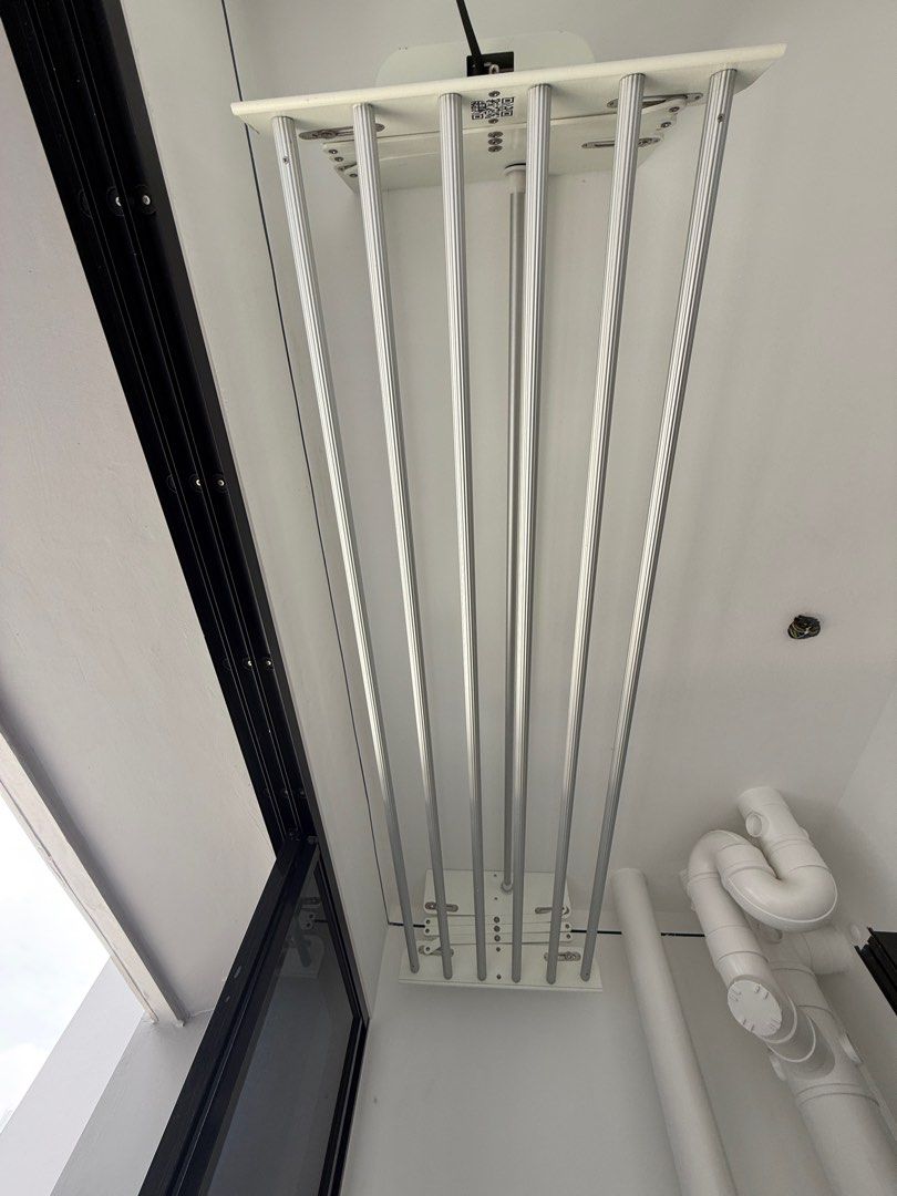 BTO Ceiling Mounted Clothes Drying Rack