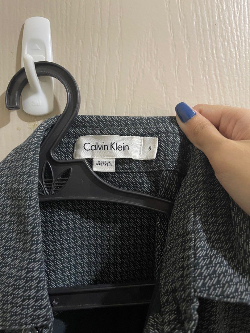 Calvin Klein Polo shirt (Category: Tshirts & Polo Shirts ) located in Taguig. Submitted by ky_declutterss (Listing ID 1380403415, Image 2). Description: .