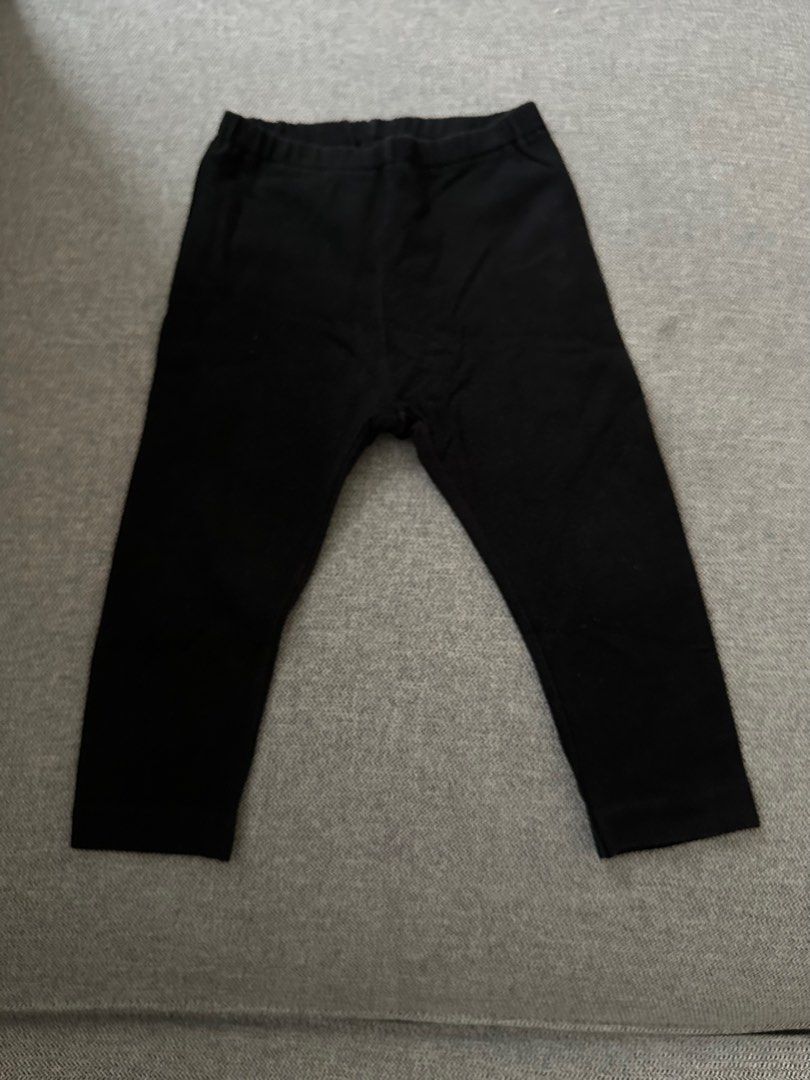 Celana panjang uniqlo dapet 2pcs (Kategori: 1 hingga 3 tahun) berada di Jakarta Pusat. Dikirim oleh elaade2711827 (ID iklan 1380382452, Gambar 1). Deskripsi: Celana untuk anak 1-2tahun Merk uniqlo.