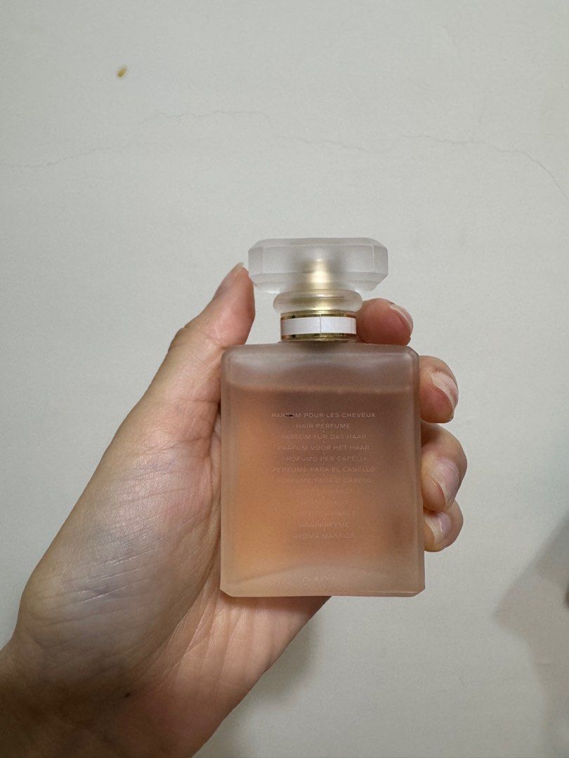 由 sarah0213 (刊登 ID 1380446755，圖片 2) 提交，位於 台北市 (Taipei) 的 Chanel Coco 髮香噴霧 正品 (類別：香水、體香劑)，說明：機場購入 沒使用幾次便宜售出～ 沒有盒子了～。