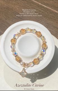 (Category: ) located in . Submitted by thesimplycloset (Listing ID 1380329908, Image 1). Description: .