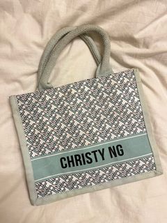 (Category: ) located in . Submitted by shashahpreloved (Listing ID 1380470328, Image 1). Description: .