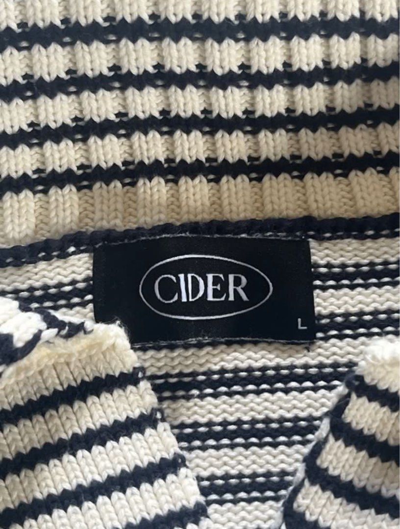 CIDER cream and white striped vest (Category: Others Tops) located in Valenzuela. Submitted by hotchix14 (Listing ID 1380459289, Image 3). Description: .