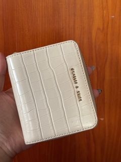 由 shanni9171 (刊登 ID 1380397731，圖片 1) 提交，位於 的 (類別：)，說明：。