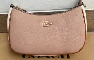 (Kategori: ) berada di . Dikirim oleh halllooooooo (ID iklan 1380302911, Gambar 1). Deskripsi: .