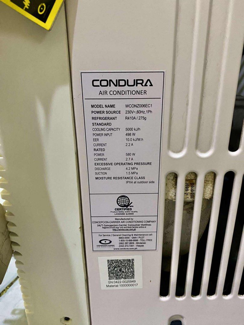 Condura Airconditioner 0.5 hp (Category: Air Conditioning and Heating) located in Quezon City. Submitted by queenofpentacles (Listing ID 1380442257, Image 2). Description: Decluttering Only 1 flaw that can be seen on first photo.