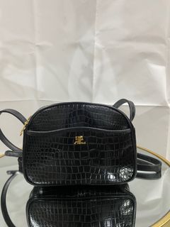 (Category: ) located in . Submitted by kedai.random (Listing ID 1380490538, Image 1). Description: .