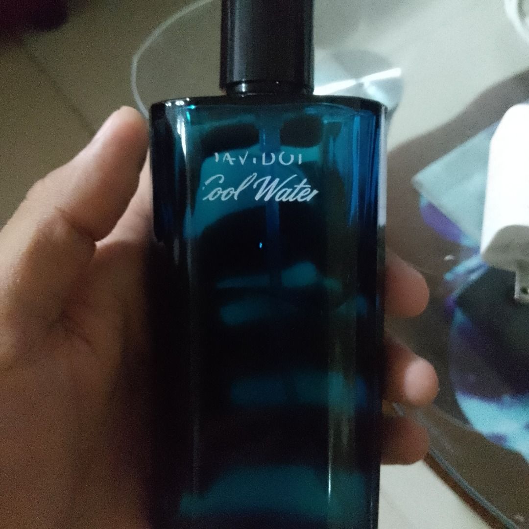 DAVIDOFF COOLWATER FOR MEN 125ML (Category: Men's Grooming) located in Caloocan City. Submitted by nadz29 (Listing ID 1380483398, Image 2). Description: may bawas lang ng konti w/out box.