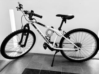 (Category: ) located in . Submitted by bakthasrini (Listing ID 1380341124, Image 1). Description: .