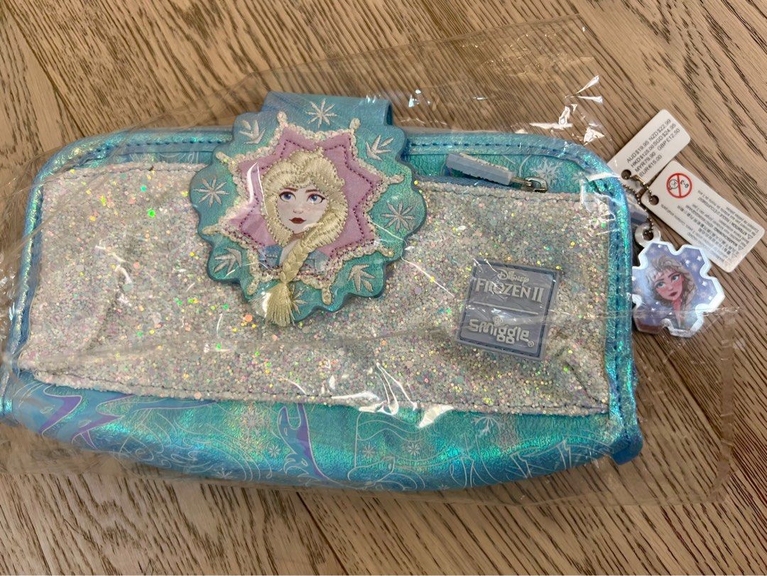Disney Frozen II X Smiggle pencil case bag 筆袋, 興趣及遊戲, 手作＆自家設計, 文具- Carousell