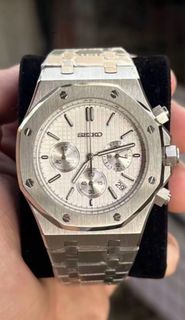 (Category: ) located in . Submitted by atwatchmods (Listing ID 1380382536, Image 1). Description: .