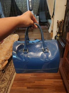 (Category: ) located in . Submitted by ootdsale (Listing ID 1380483850, Image 1). Description: .