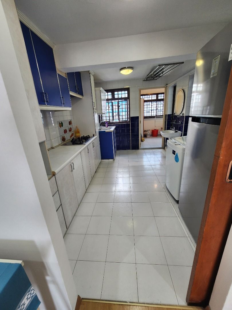Geylang- 41 Sims Drive - $550 - HDB Common Room Sharing63108836164353112