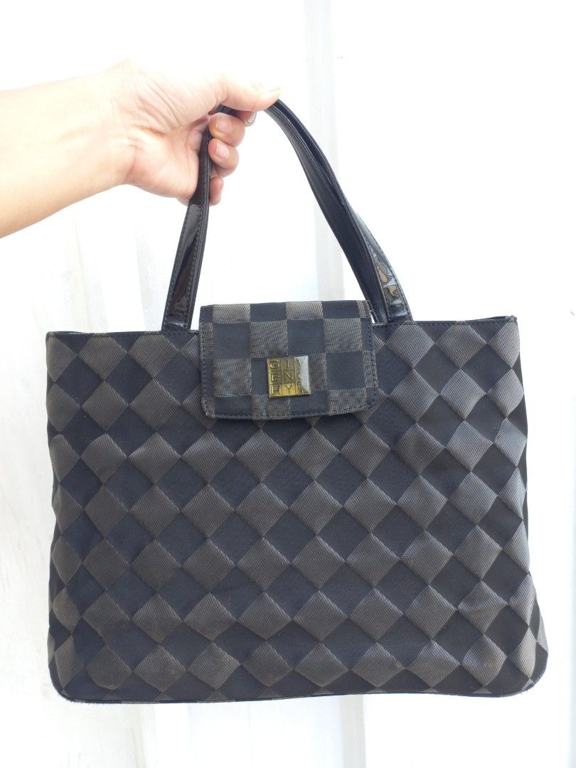 Givenchy Nylon Handbag (Category: Luxury Bags & Wallets) located in Plaridel. Submitted by collectors_blocc (Listing ID 1380364970, Image 1). Description: .