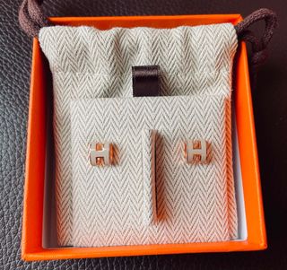 (Category: ) located in . Submitted by luxhavensg (Listing ID 1380307002, Image 1). Description: .
